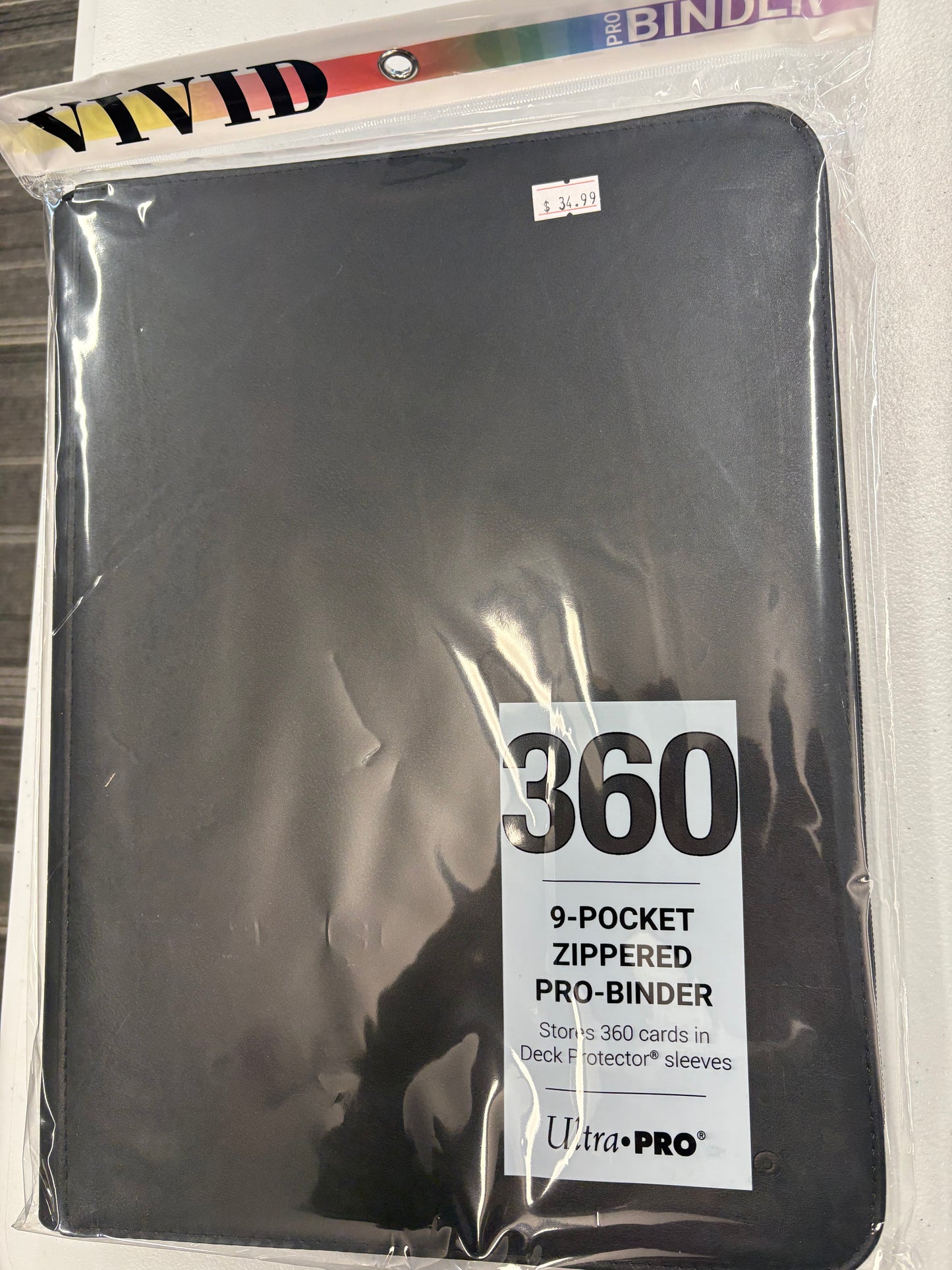 Ultra Pro 9 pocket zipper binder - Black