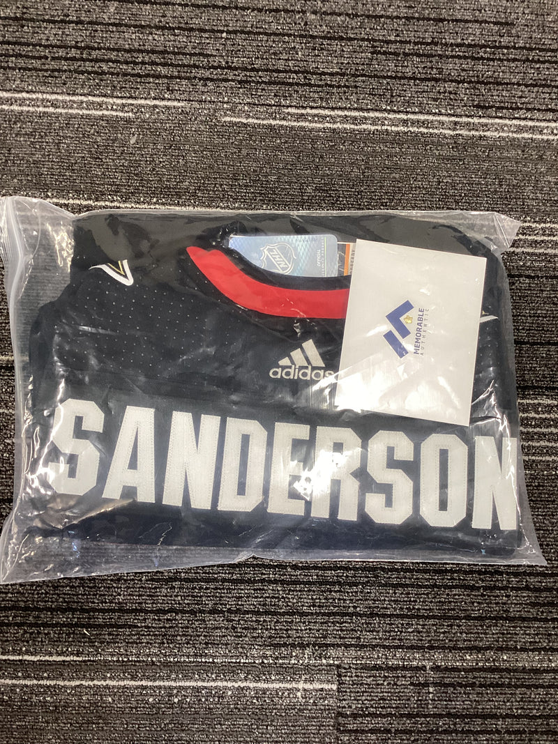 Load image into Gallery viewer, Sanderson Jersey auto Memorable Authentic COA
