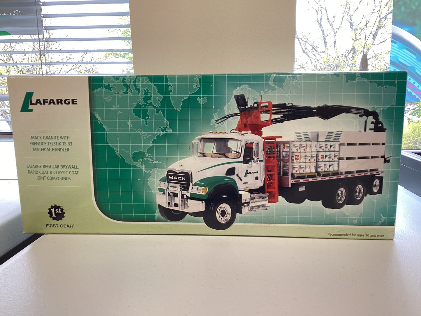 Lafarge Telehandler model with telestik - MINT!!!