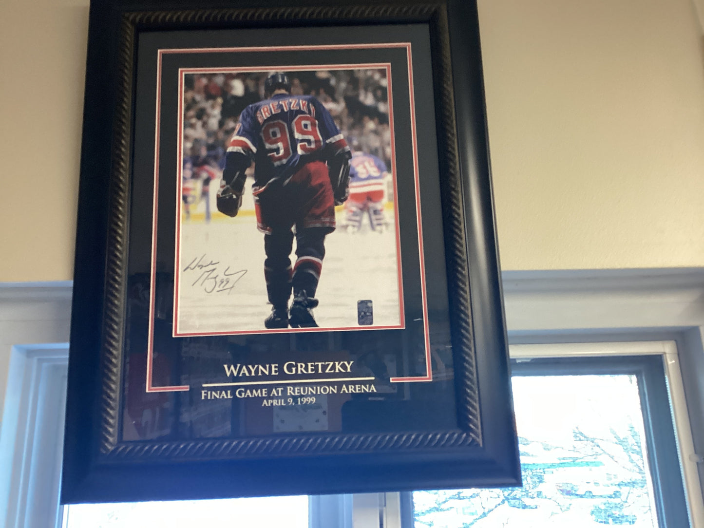 Wayne Gretzky Final game framed print