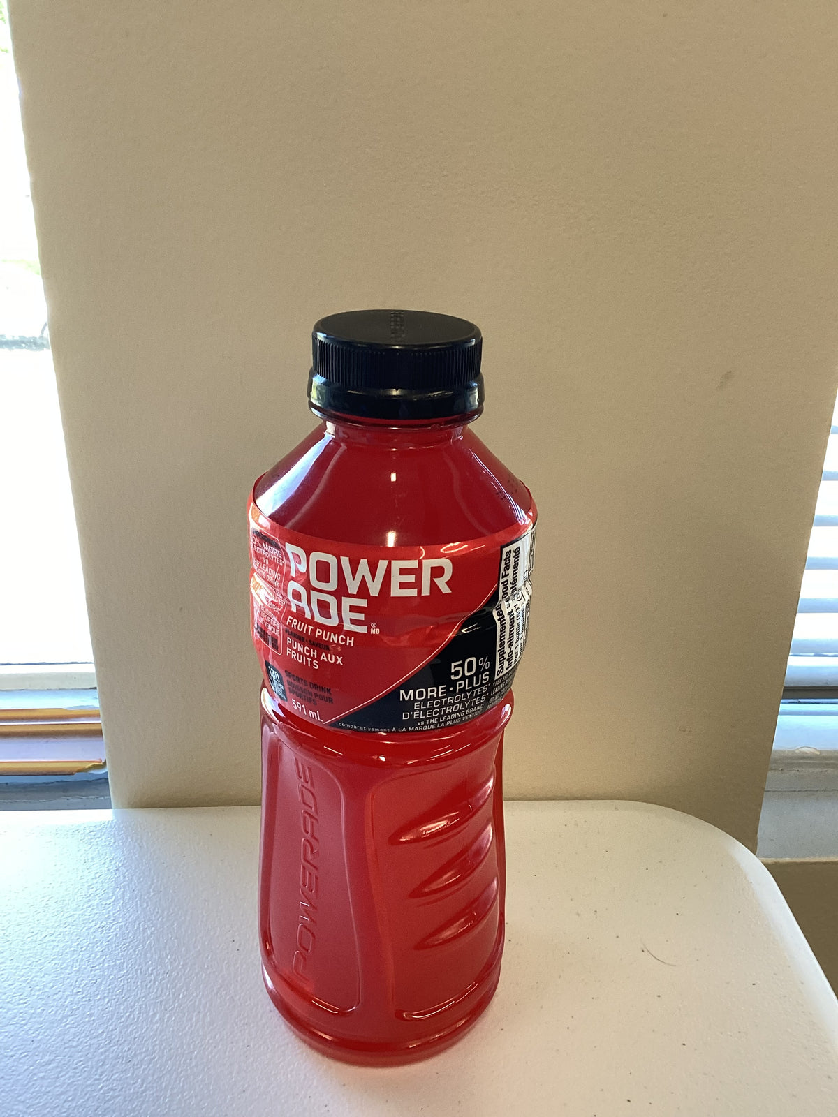 Powerade Fruit Punch - 591 ML